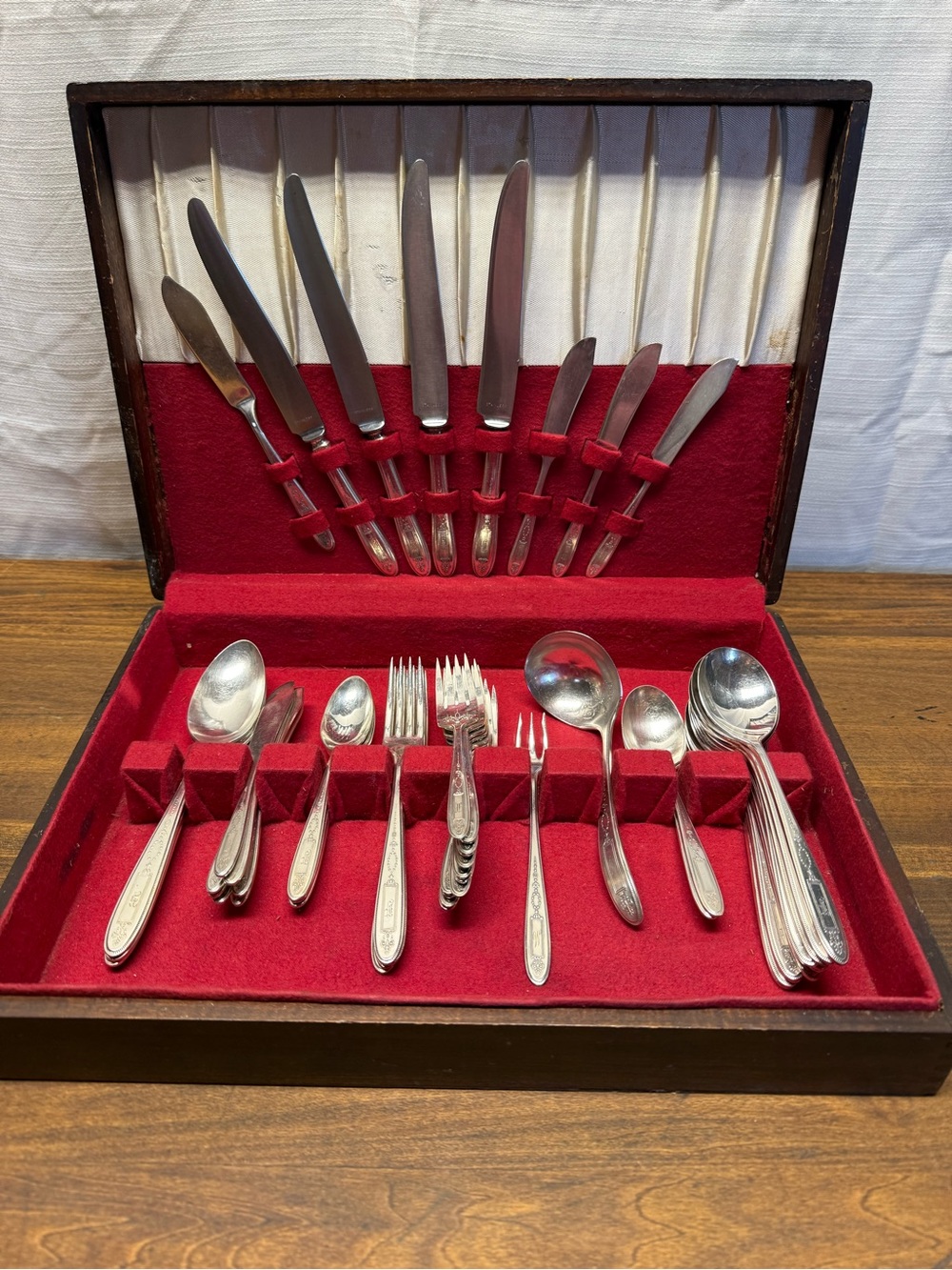 Vintage Oneida Community Plate Patrician Silverplate Flatware Chest Set 55 piece